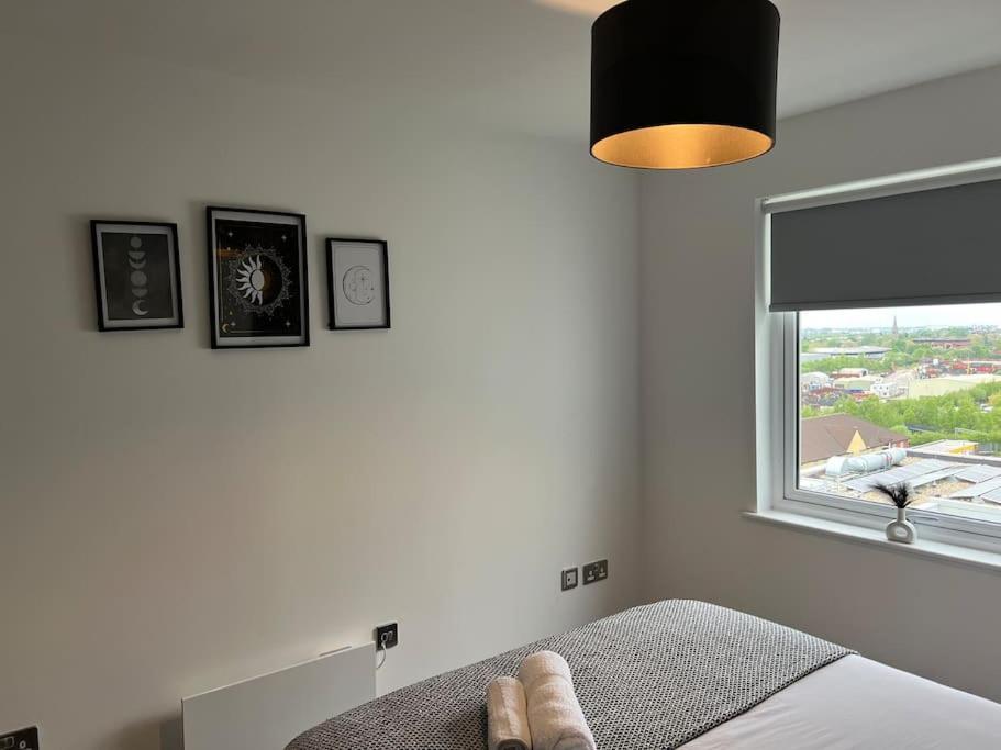Prime Suite 2 Bedroom Apartment With Rooftop Terrace Manchester Extérieur photo