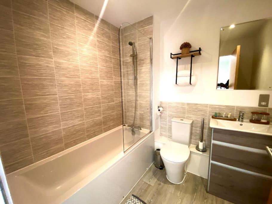 Prime Suite 2 Bedroom Apartment With Rooftop Terrace Manchester Extérieur photo
