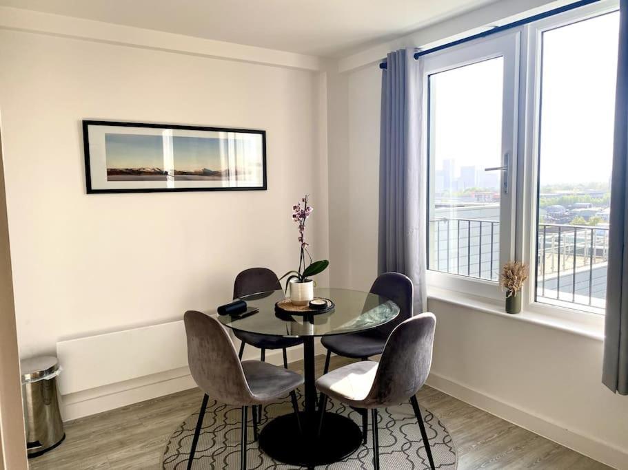 Prime Suite 2 Bedroom Apartment With Rooftop Terrace Manchester Extérieur photo