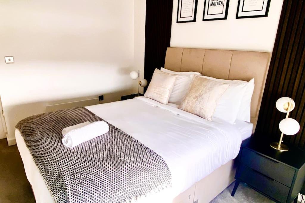Prime Suite 2 Bedroom Apartment With Rooftop Terrace Manchester Extérieur photo